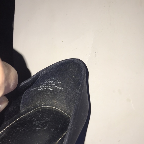 Women’s Lifestride Heels - Picture 9 of 9